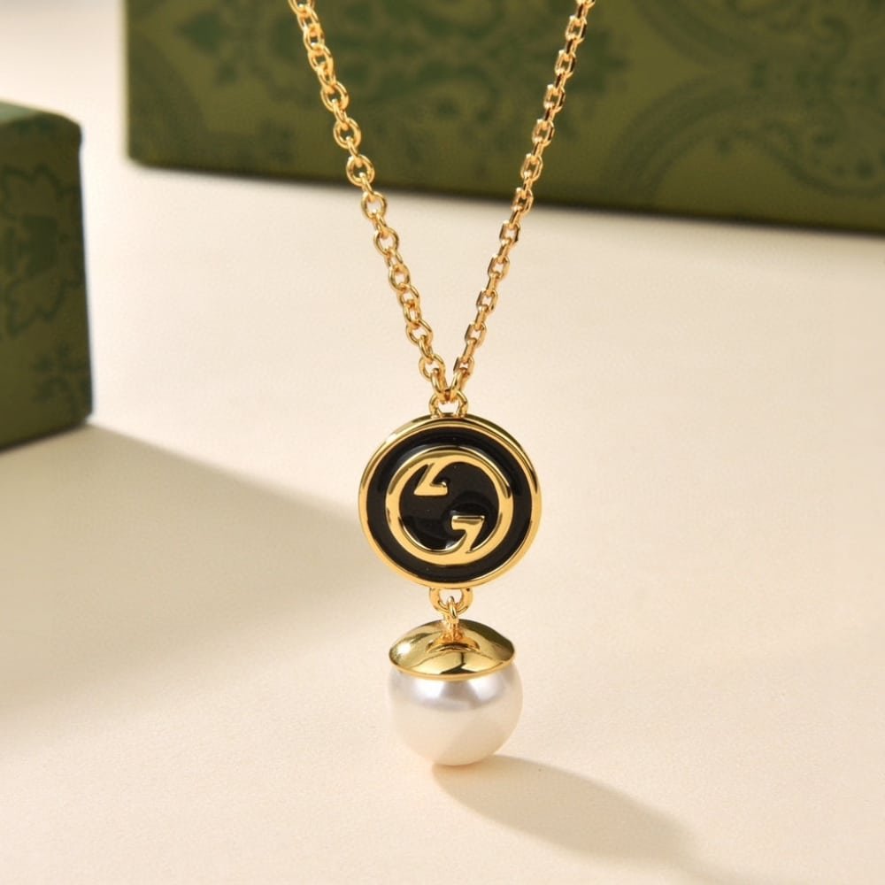 Gvc*1 Blondie Pendant Necklace Gold Tone 774620 I9757 8499