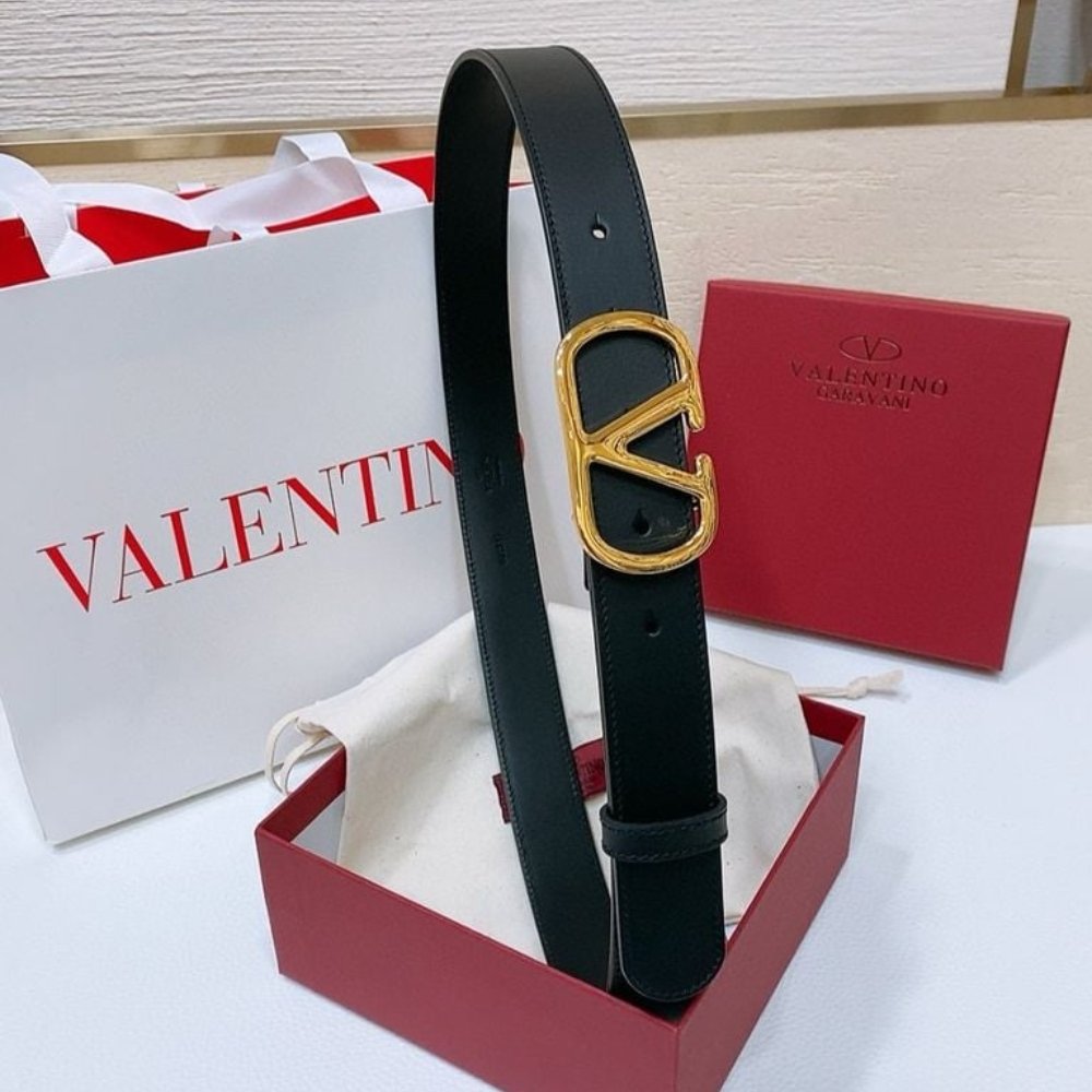 Va1e*ntin0 Garavani Leather Belt Vlogo Reversible Black 40Mm