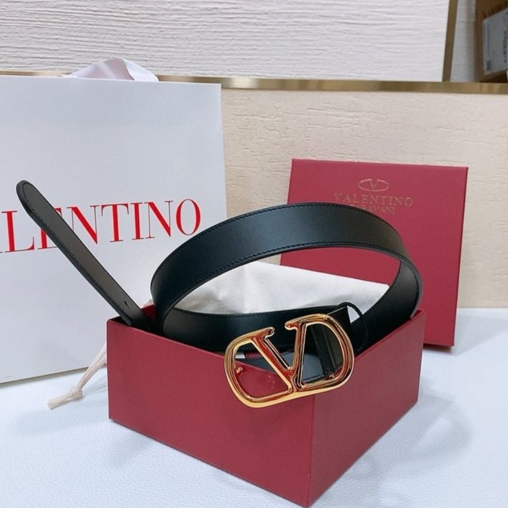 Va1e*ntin0 Garavani Leather Belt Vlogo Reversible Black 40Mm