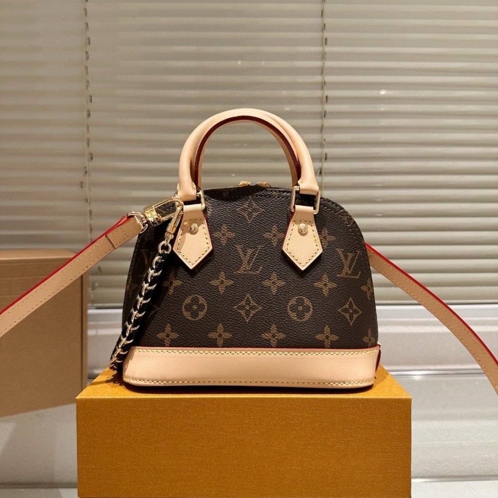 L0vis Vvtt0n Alma Mini Lv And I Monogram Brown 25Cm K00016