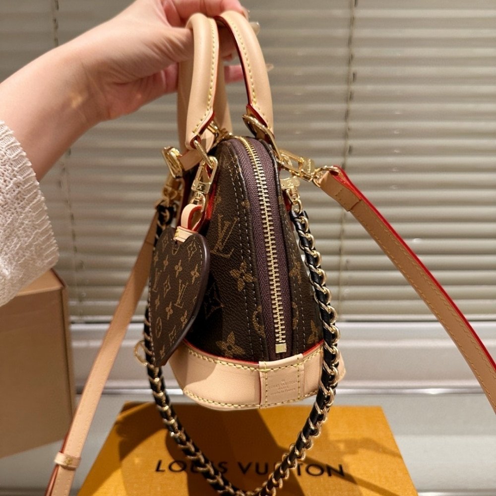 L0vis Vvtt0n Alma Mini Lv And I Monogram Brown 25Cm K00016
