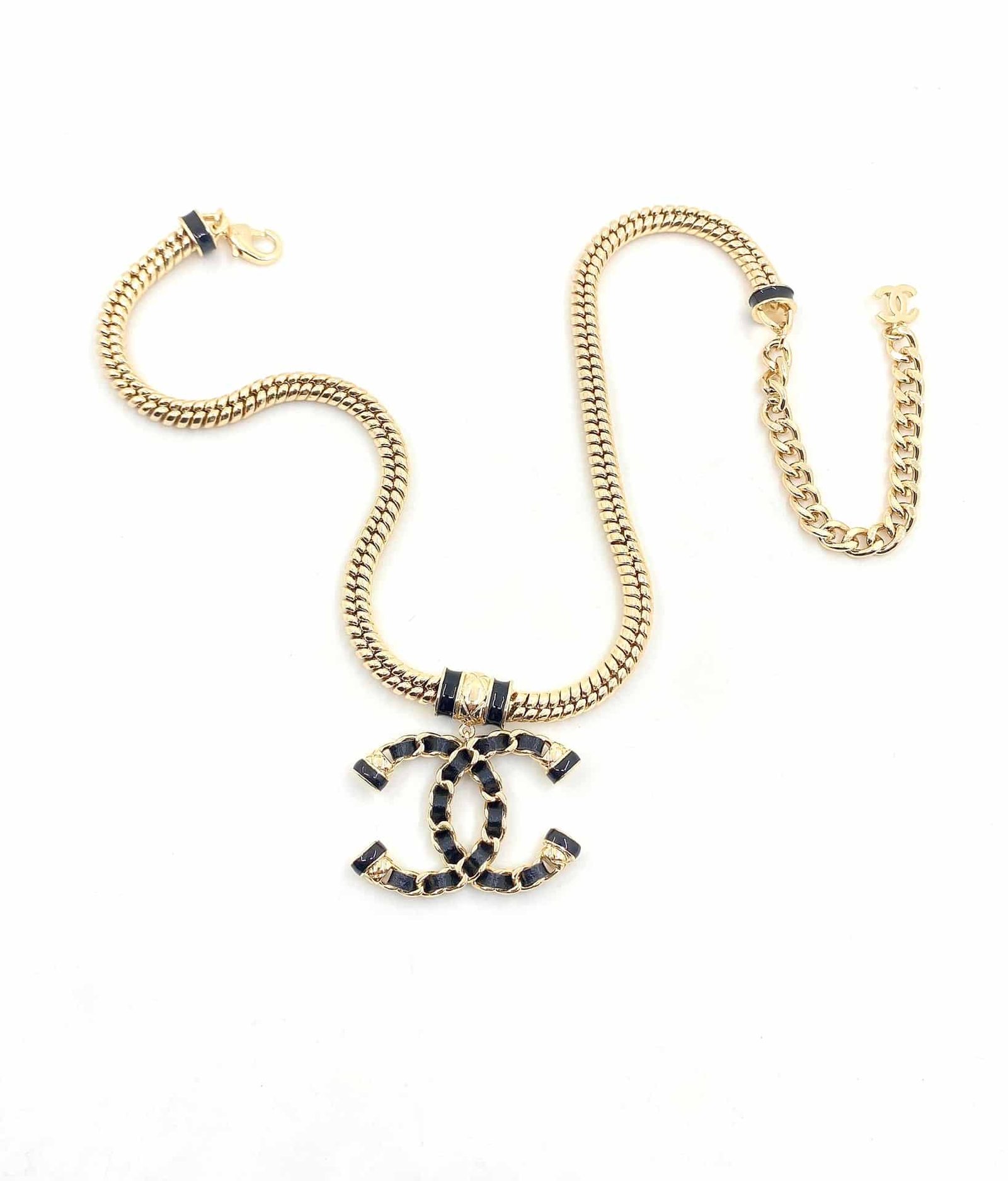 Ch**el Women’S And Gold Metal Cc Necklace