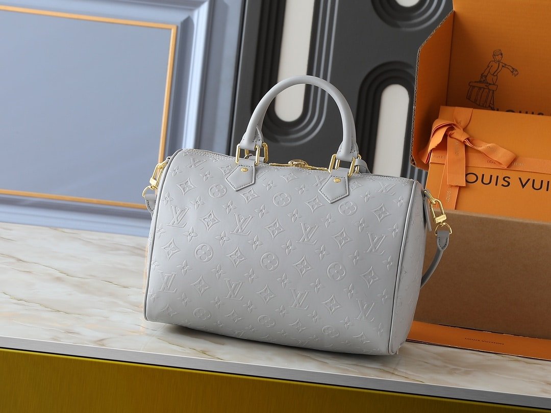 L0vis Vvtt0n Speedy Soft 30 Bag Cloud Grey 30Cm M25670