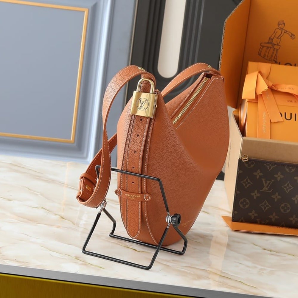 L0vis Vvtt0n Low Key Cookie MM Cognac 32Cm M14642