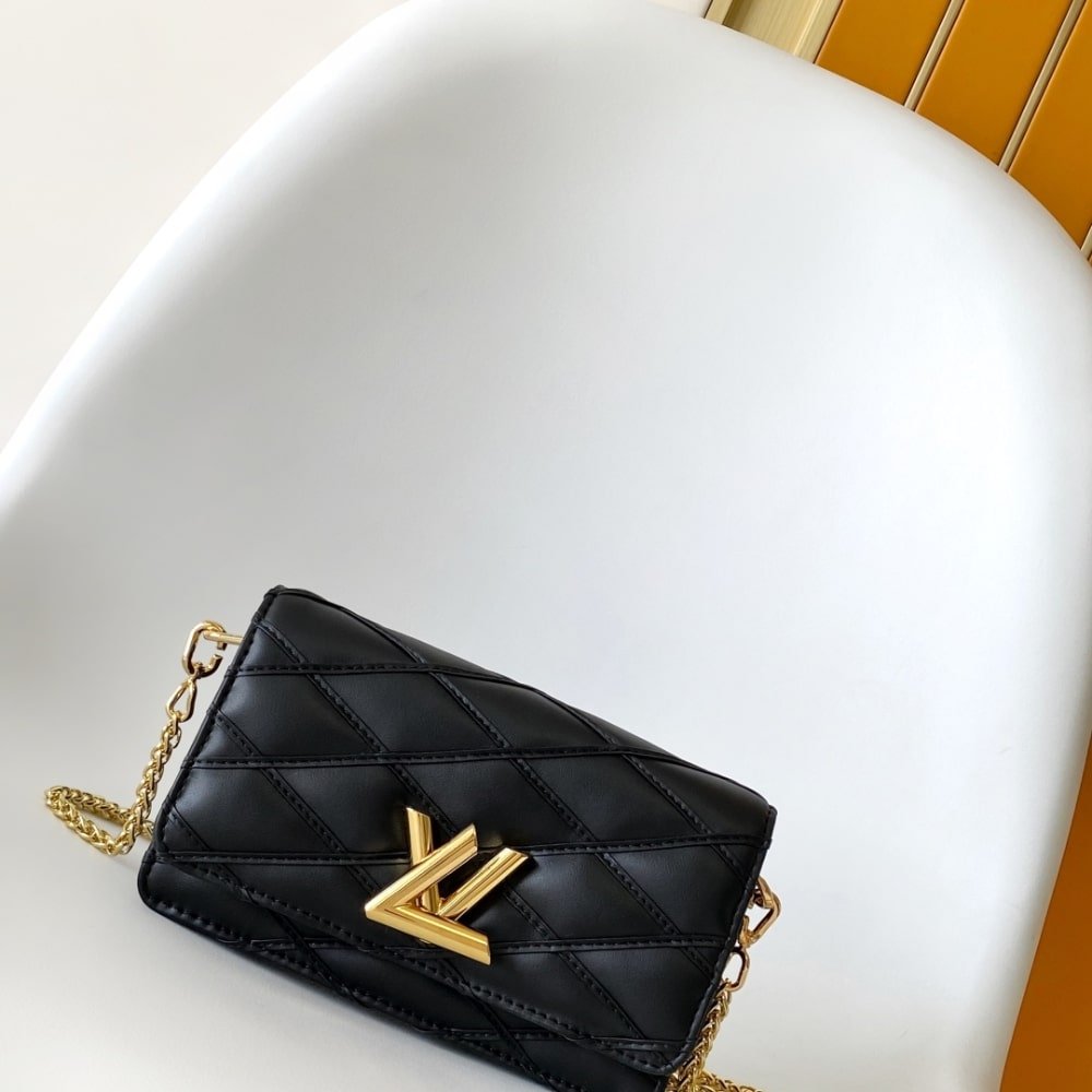 L0vis Vvtt0n Wallet On Chain Go 14 Black M13139