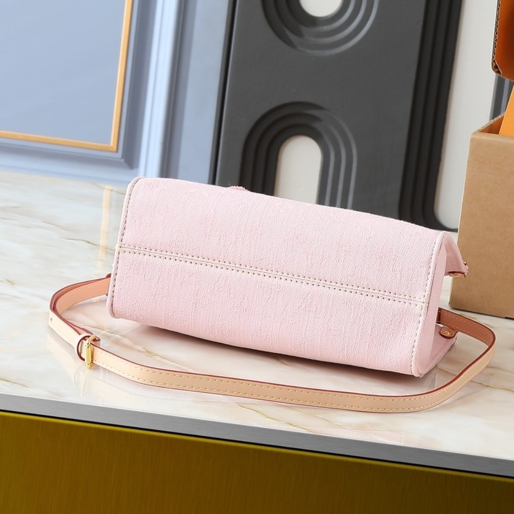 L0vis Vvtt0n Onthego PM Denim Pink 25Cm