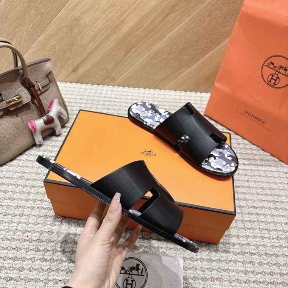 H**me5 Izmir Sandal Noir H242878Zh01410