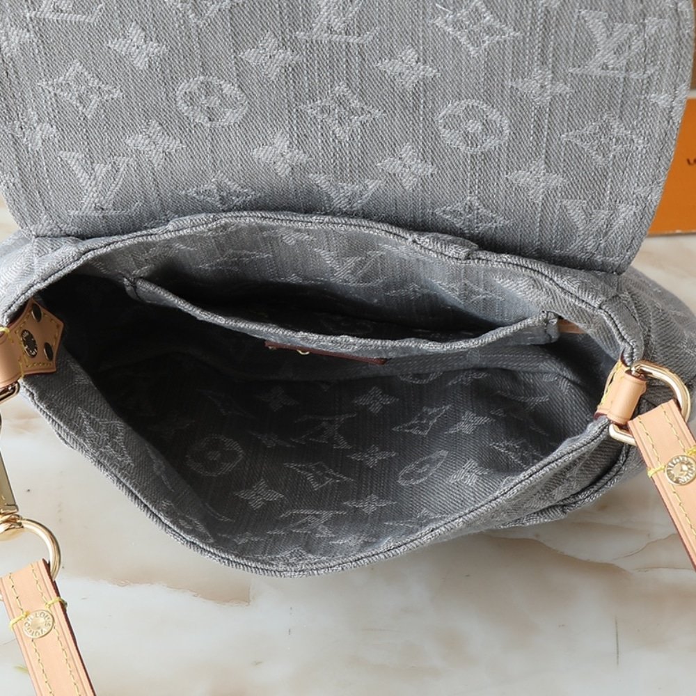 L0vis Vvtt0n Sunset Monogram Denim Grey 27Cm
