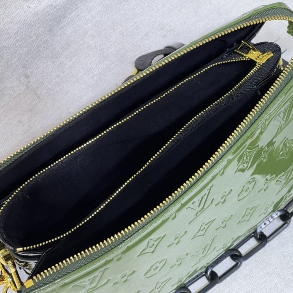L0vis Vvtt0n Coussin PM Bag Green 26Cm M20565