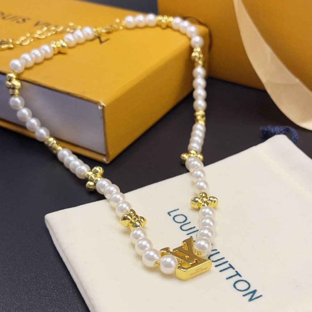 L0vis Vvtt0n My Lv Pearl Necklace M01990