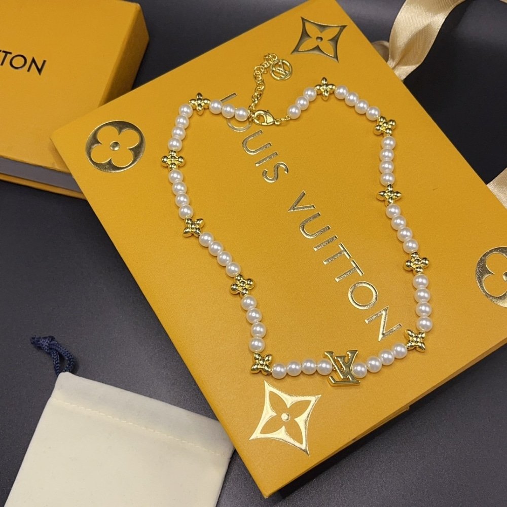 L0vis Vvtt0n My Lv Pearl Necklace M01990