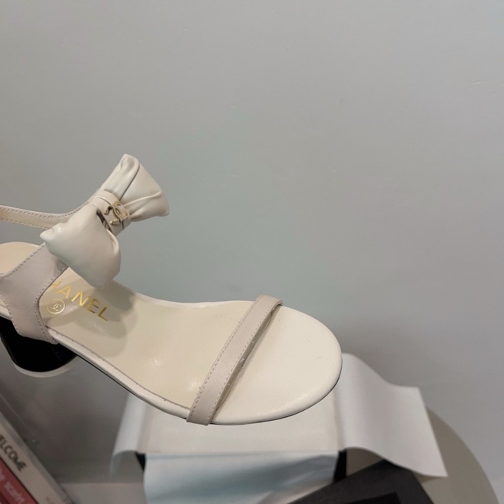 Ch**el Sandals White G46192 B18985 Naccu