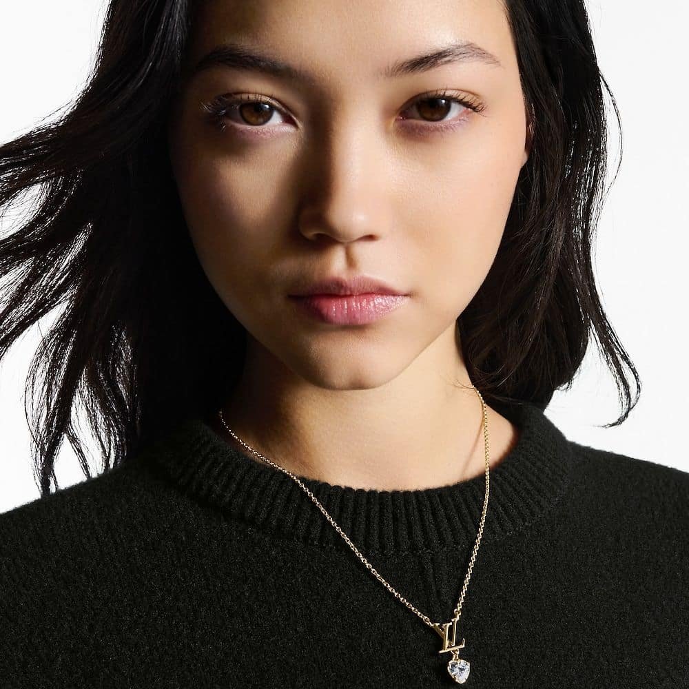 L0vis Vvtt0n Lv Iconic Heart Necklace Gold M02387