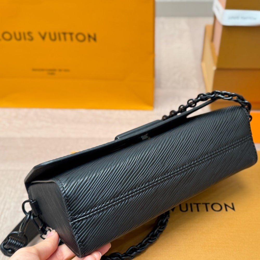 L0vis Vvtt0n Twist West Bag Black 23Cm M25336