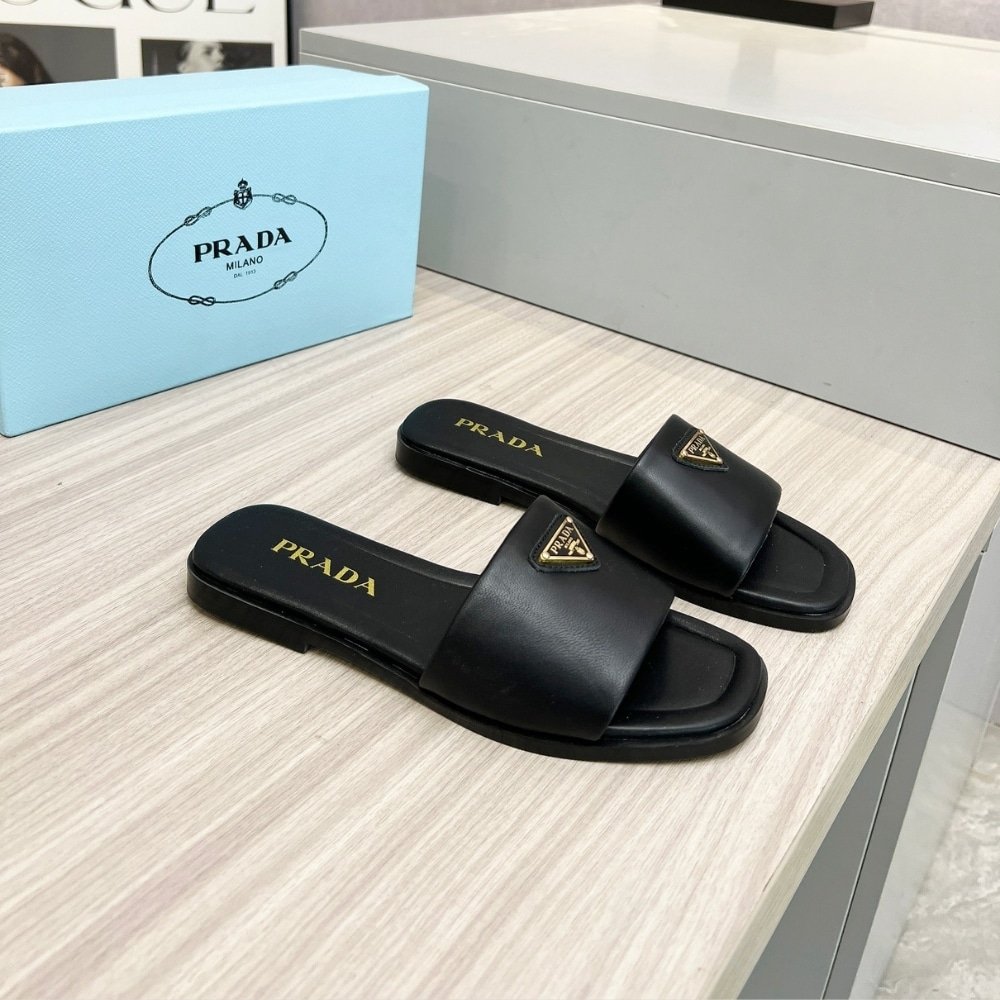 Pra*a Saffiano Patent Leather Slides Black 1Xx730 3A9S F0002 F 010