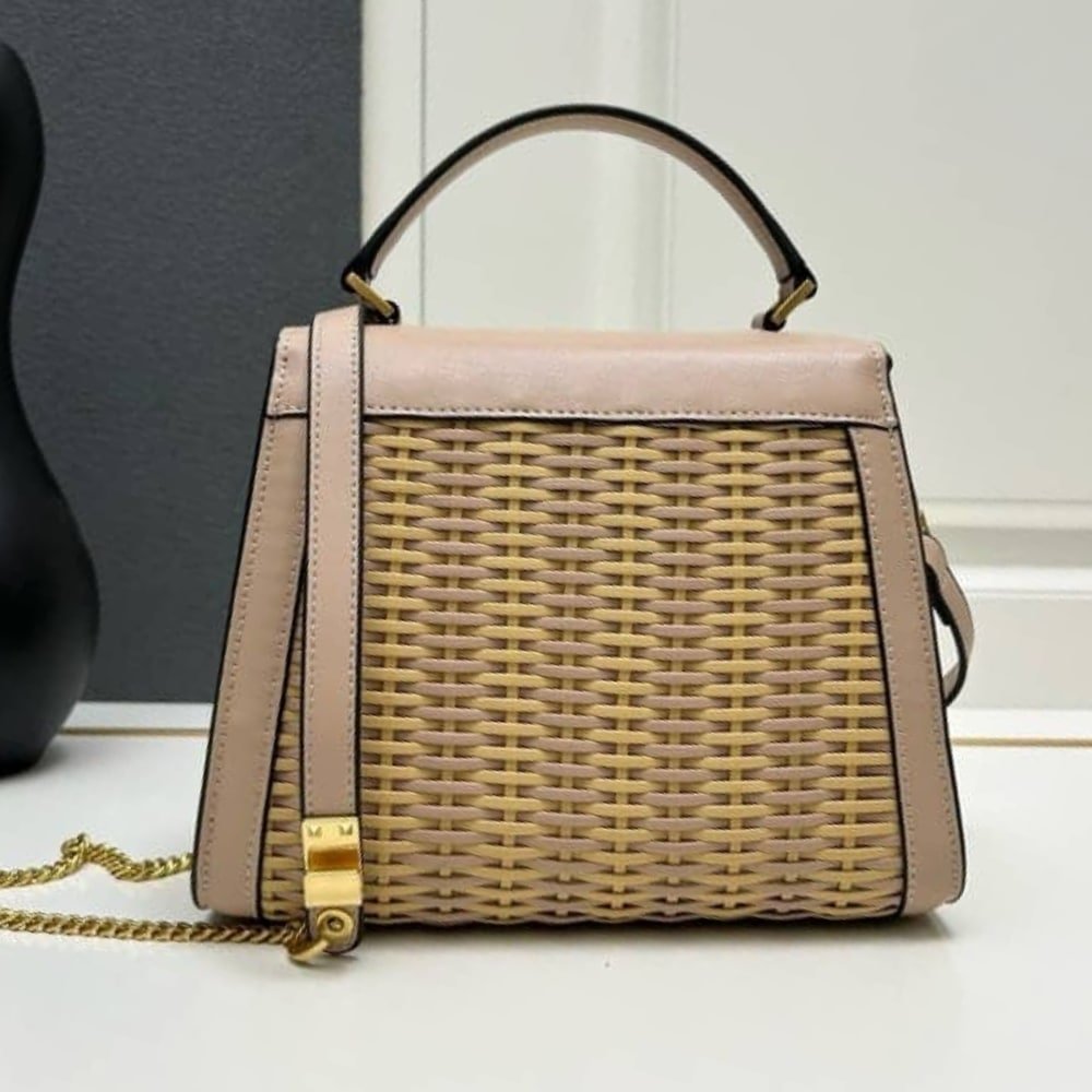 Va1e*ntin0 Garavani Small Vsling Wicker Handbag Pink 22Cm 4W2B0N19Uit