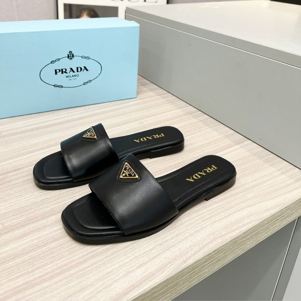 Pra*a Saffiano Patent Leather Slides Black 1Xx730 3A9S F0002 F 010
