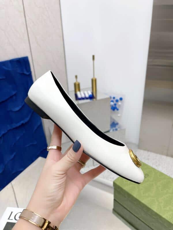 Gvc*1 Women’S Ballet Flat With Gc Logo White