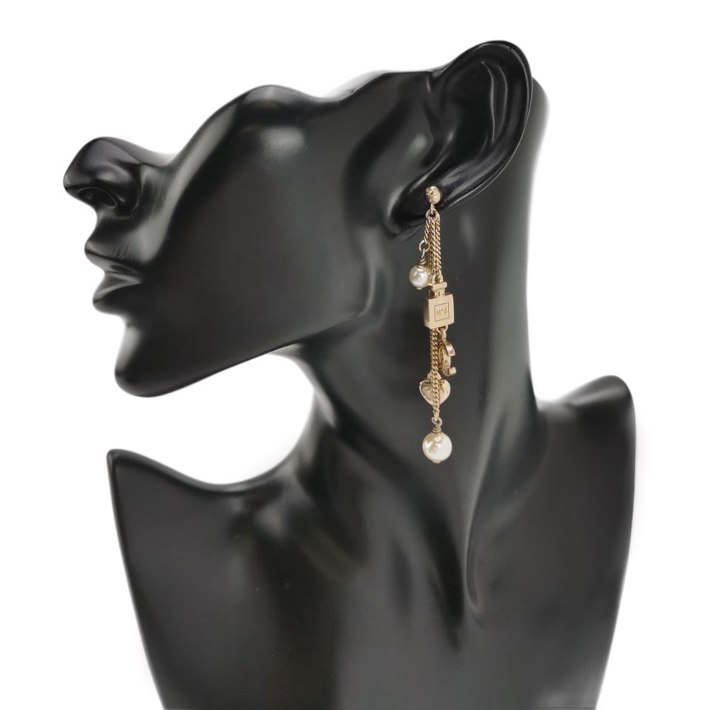 Ch**el CC Logo Perfume Bottle Heart Pearl Earrings Metal Faux Pearl Gold