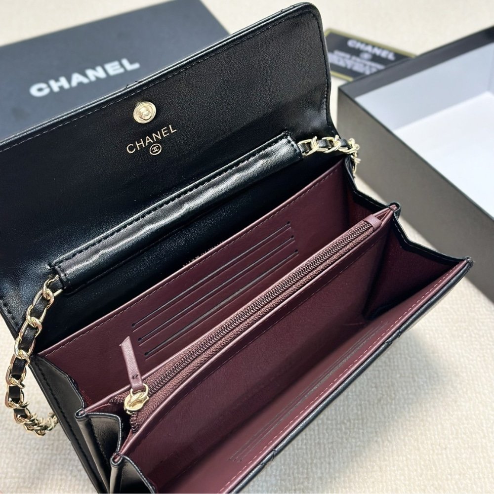Ch**el Flap Bag Black 19Cm