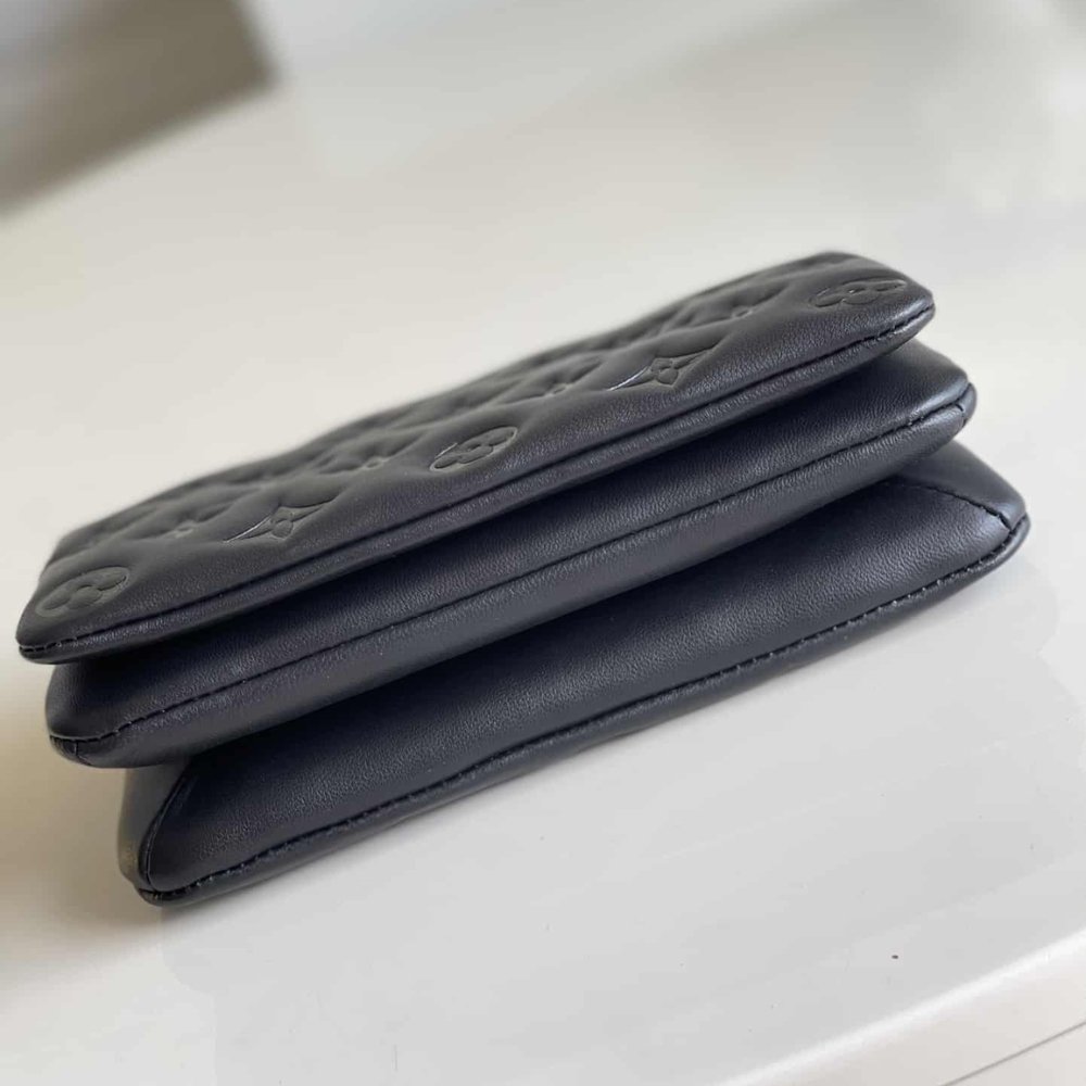 L0vis Vvtt0n Pochette Coussin Black 20Cm M82116