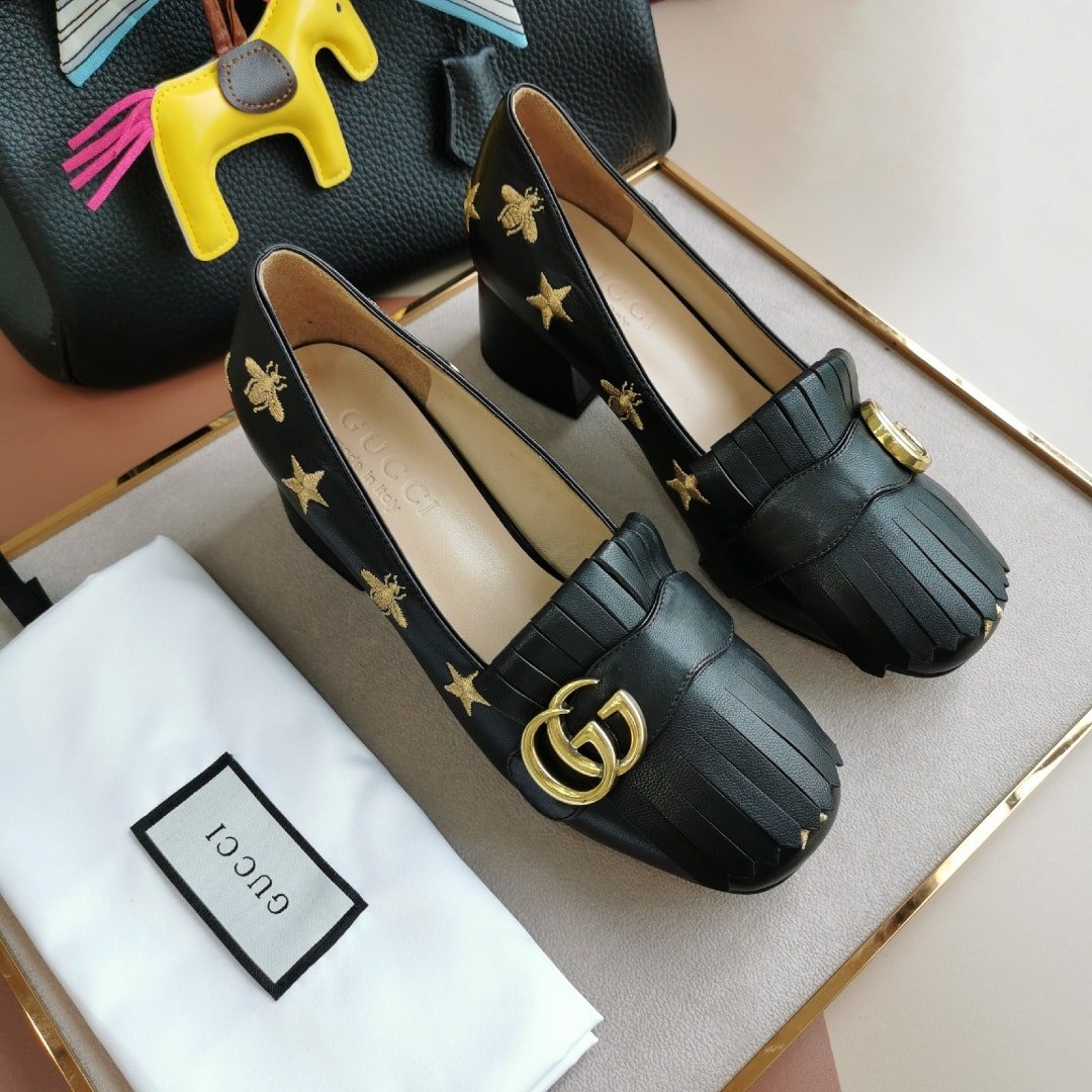 Gvc*1 Embroidered Bee Star Leather Mid-Heel Pump Black