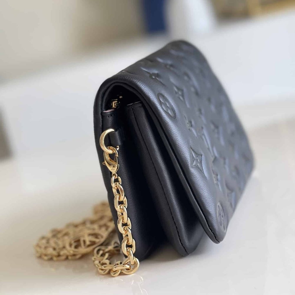 L0vis Vvtt0n Pochette Coussin Black 20Cm M82116