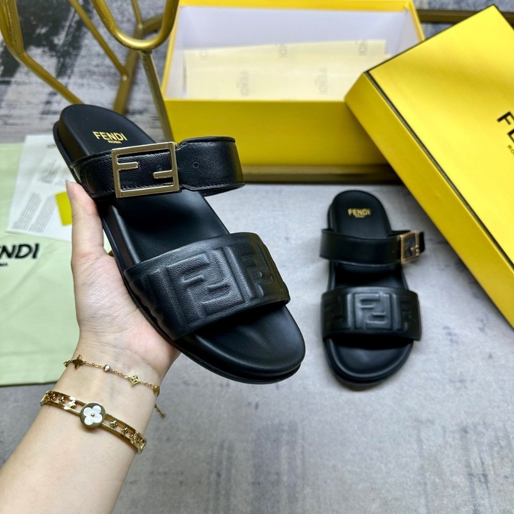 F**di Feel Nappa Leather Slides Black 8X8710Abohf0Abb