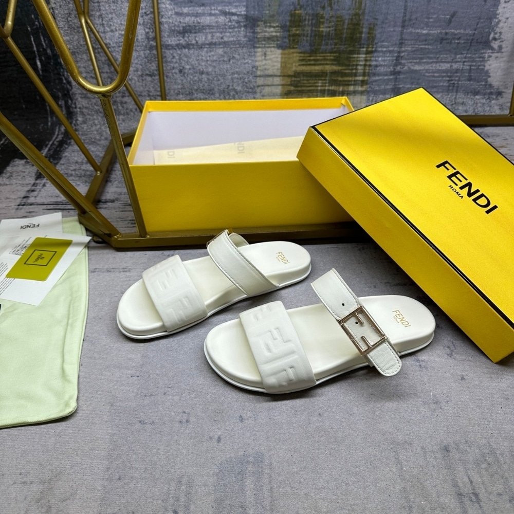 F**di Feel Nappa Leather Slides White 8X8710Abohf1Svv