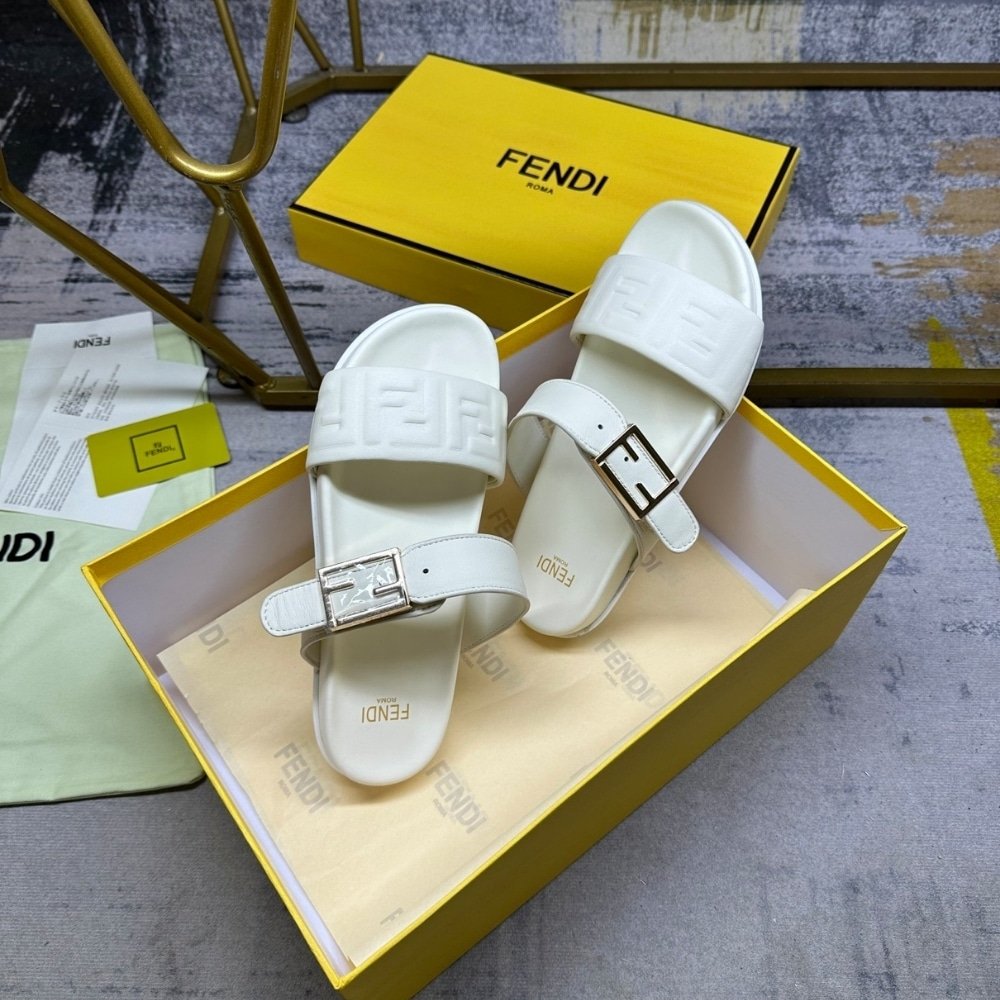 F**di Feel Nappa Leather Slides White 8X8710Abohf1Svv