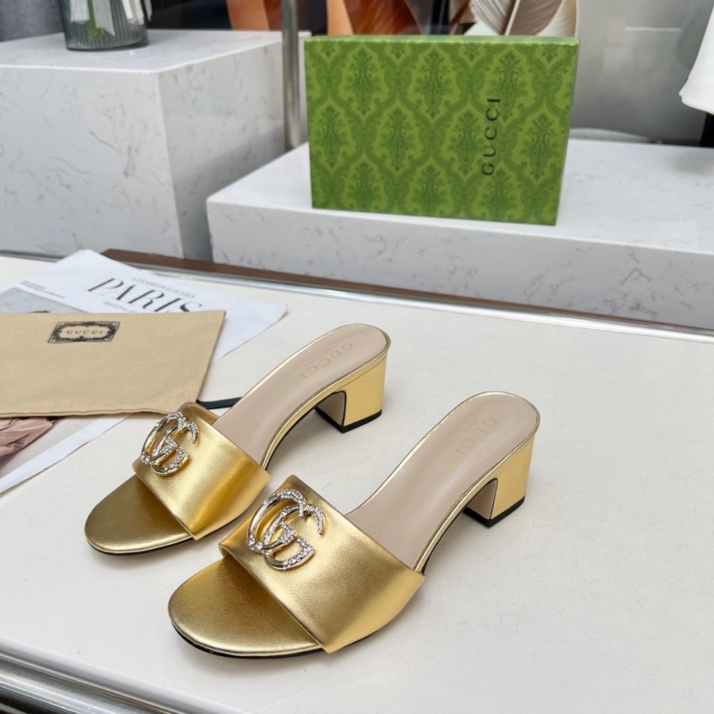 Gvc*1 Nojum Women’s Slide Sandal Metallic Gold ‎817257 B8B00 8024