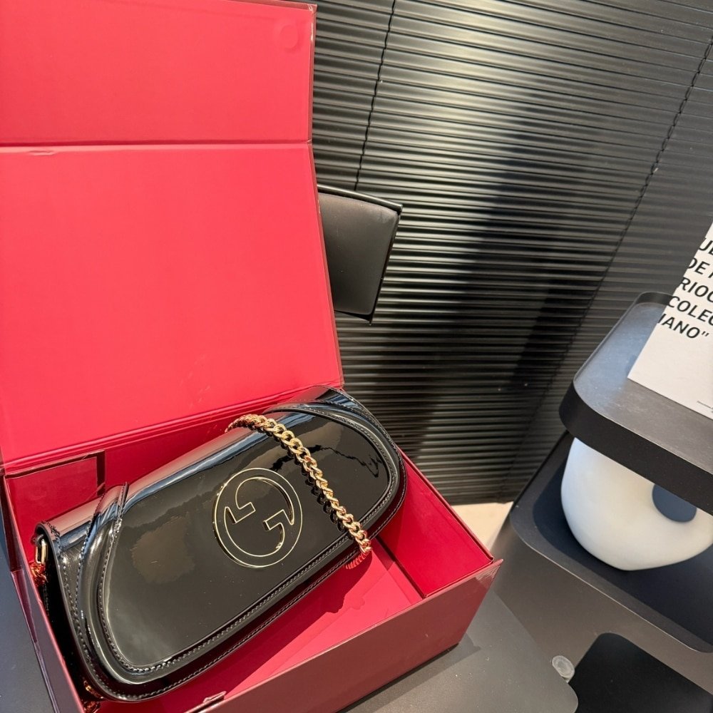 Gvc*1 Blondie Small Shoulder Bag Black 29Cm 814952 Aaeey 1000