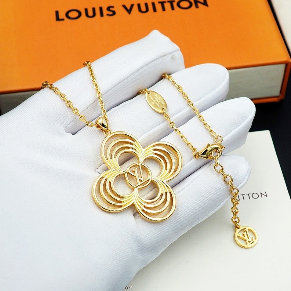 L0vis Vvtt0n Lv Breeze Pendant Gold M02805