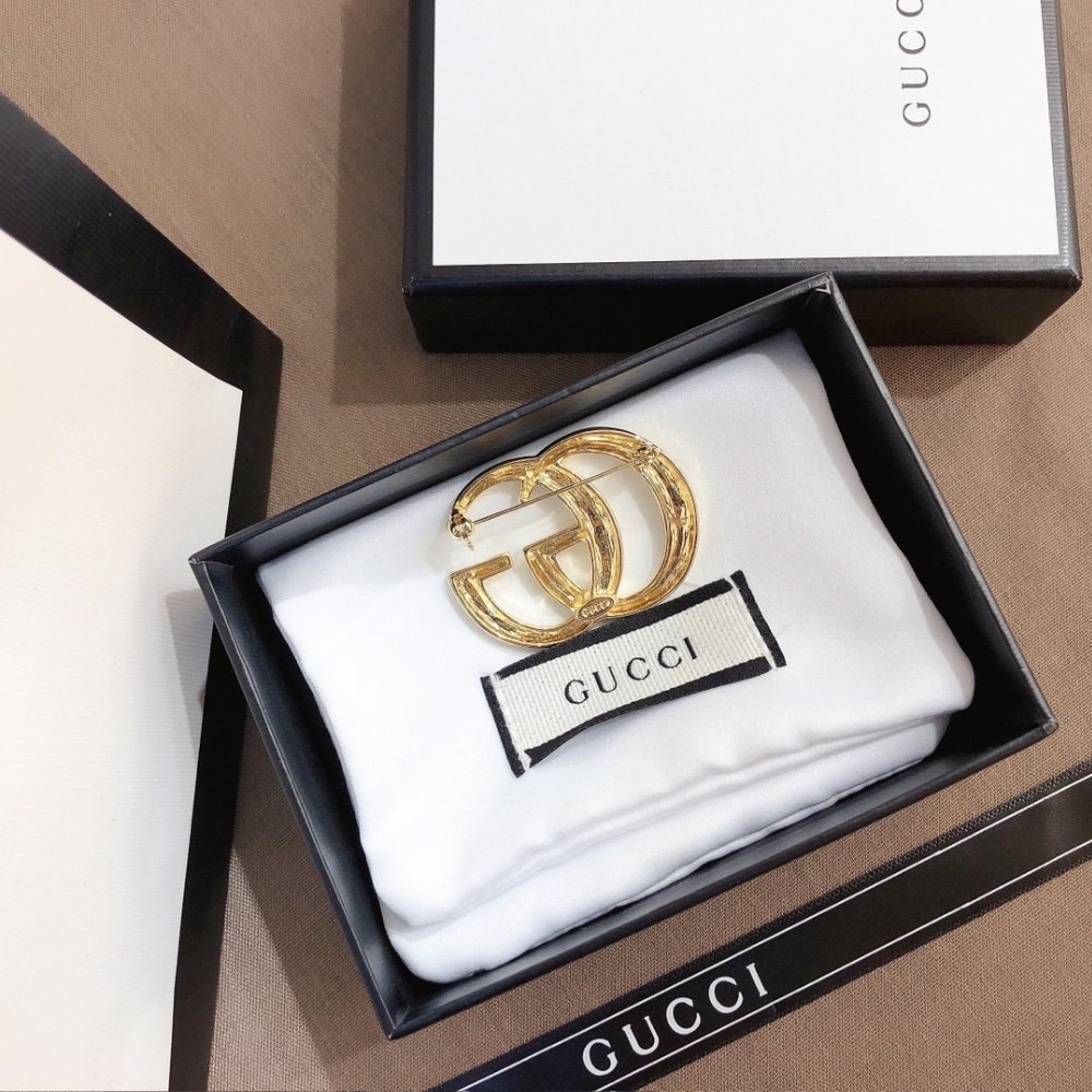Gvc*1 Gg Brooch Gold