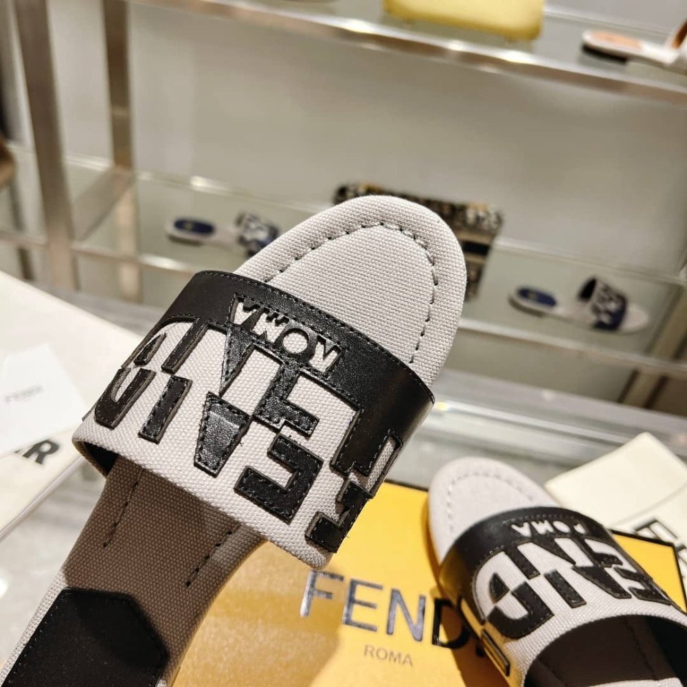 F**di Logo Bicolor Flat Sandals White