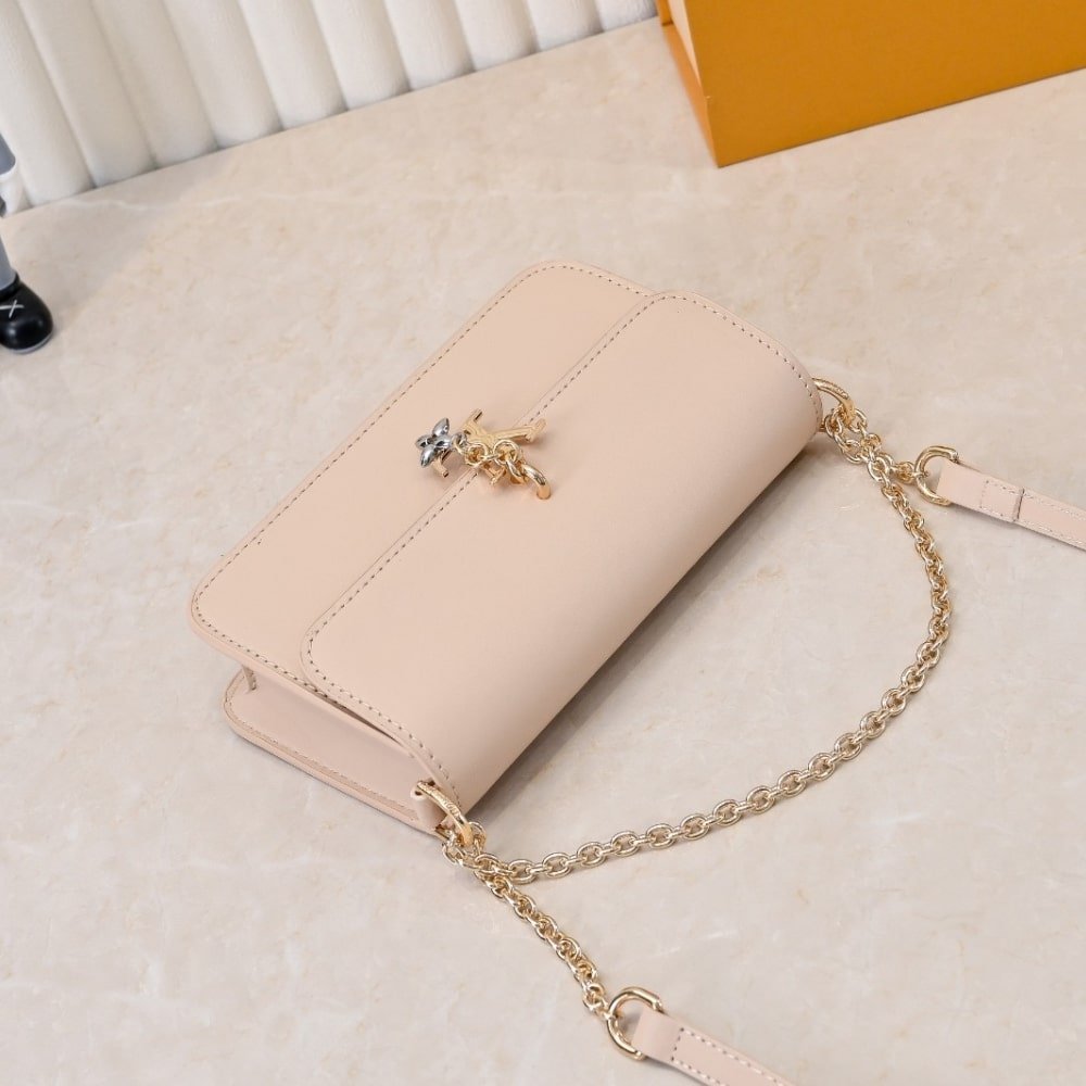L0vis Vvtt0n Wallet On Chain Lv Bloom Sand 20Cm M14581
