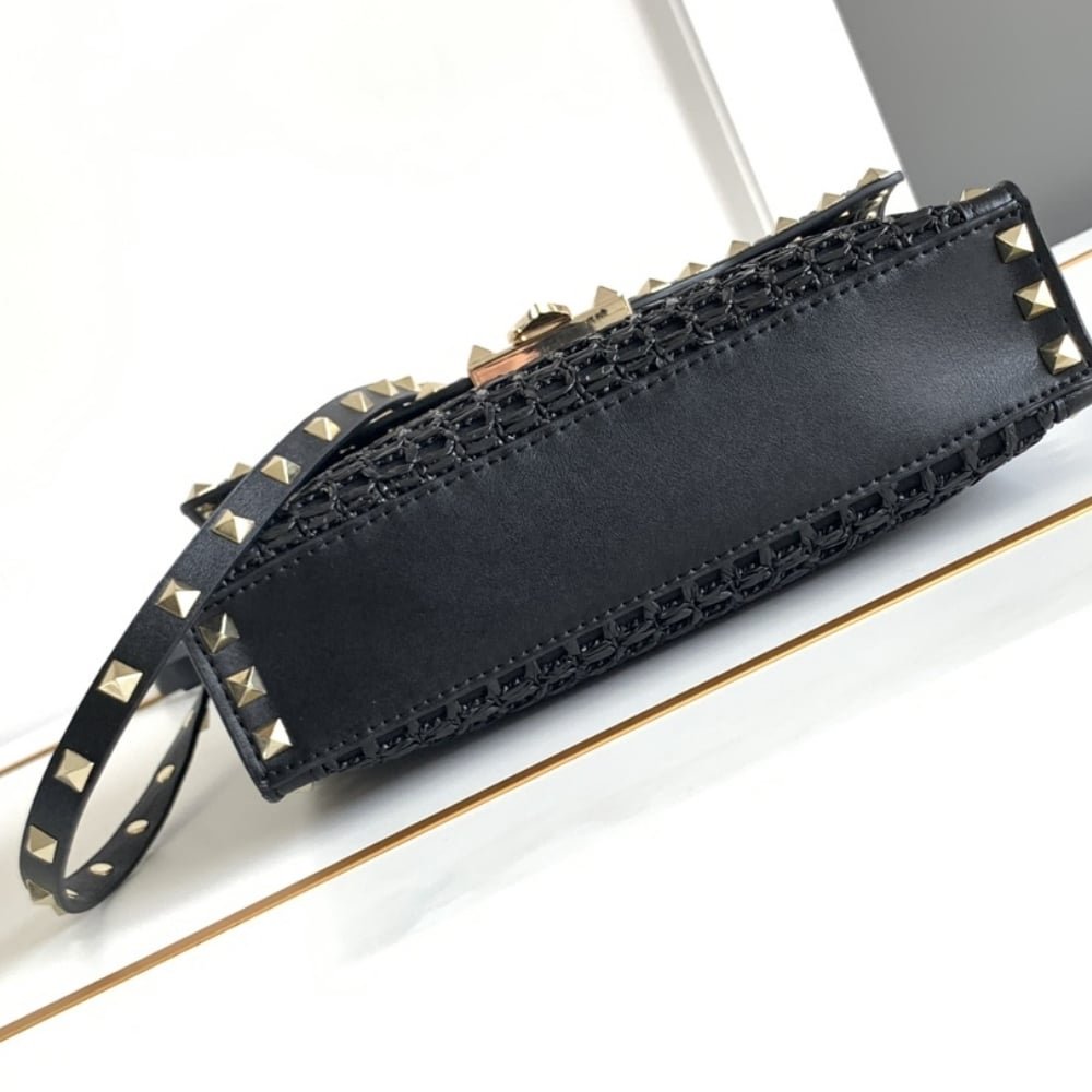 Va1e*ntin0 Garavani Rockstud Small Raffia Shoulder Bag Black 22Cm