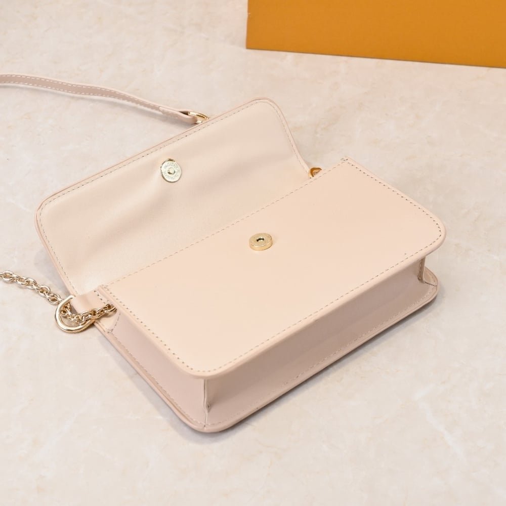 L0vis Vvtt0n Wallet On Chain Lv Bloom Sand 20Cm M14581