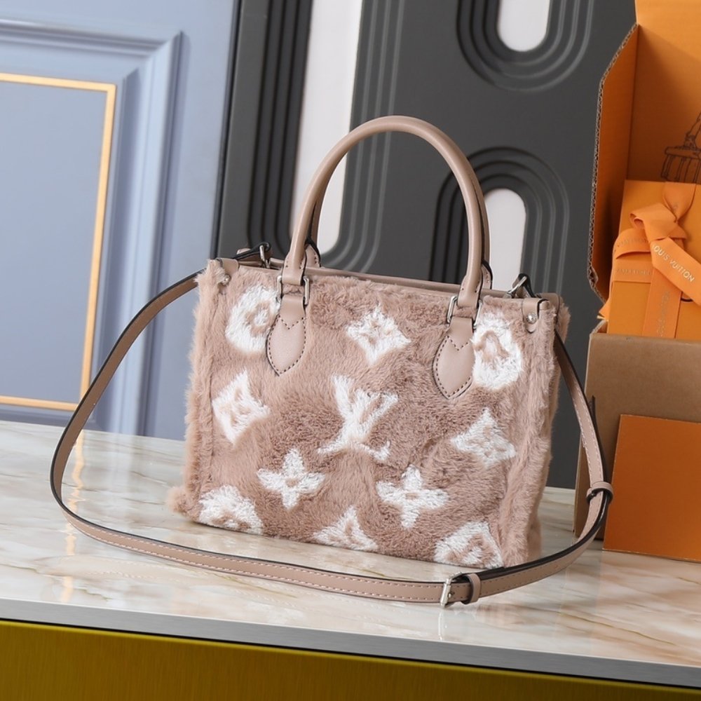 L0vis Vvtt0n Onthego PM Monogram Cashmere Beige 25Cm M15030