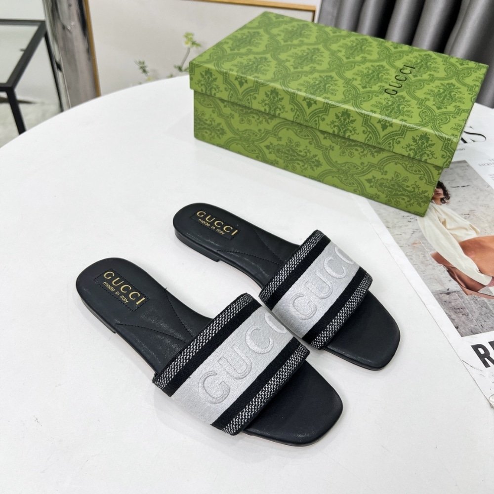 Gvc*1 Women Slide Sandal With Web Black And White 817564 Faecg 8843