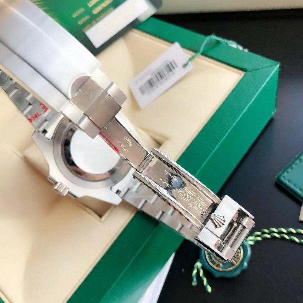 [S*per Vip 1:1] R01ex Submariner Silver Green Dial 40Mm 116610Lv 0002