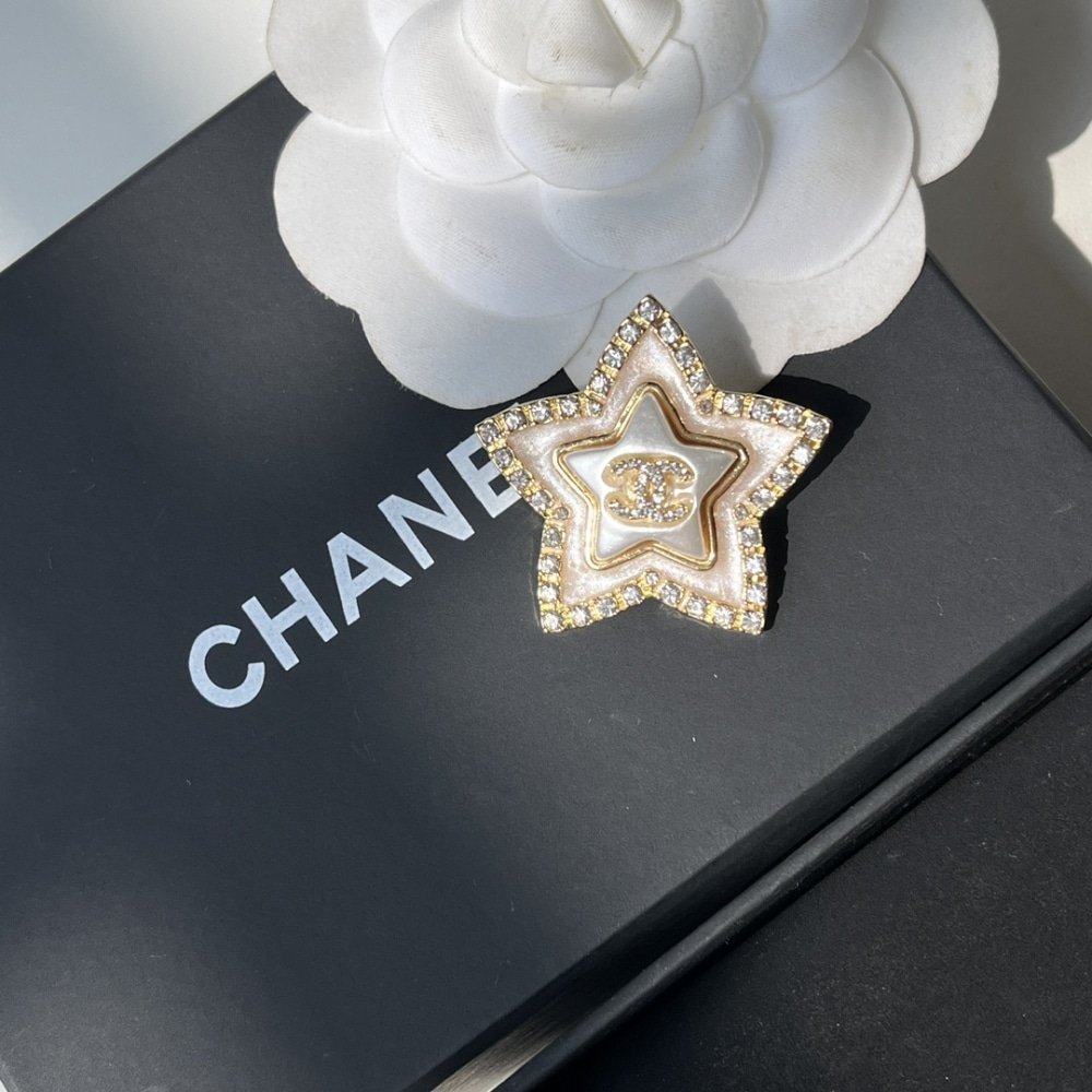Ch**el Cc Star Brooch Gold