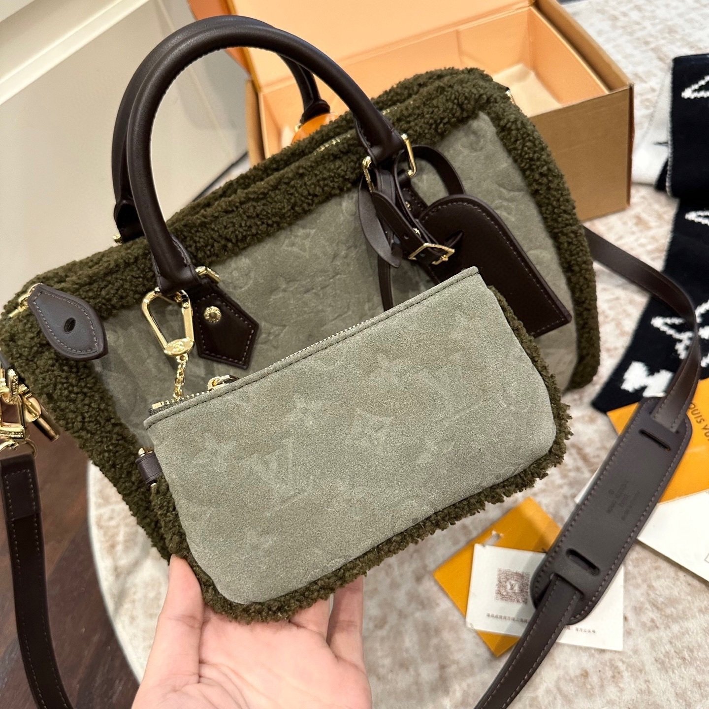 L0vis Vvtt0n Speedy P9 Bandoulière 30 Khaki 30Cm M27014