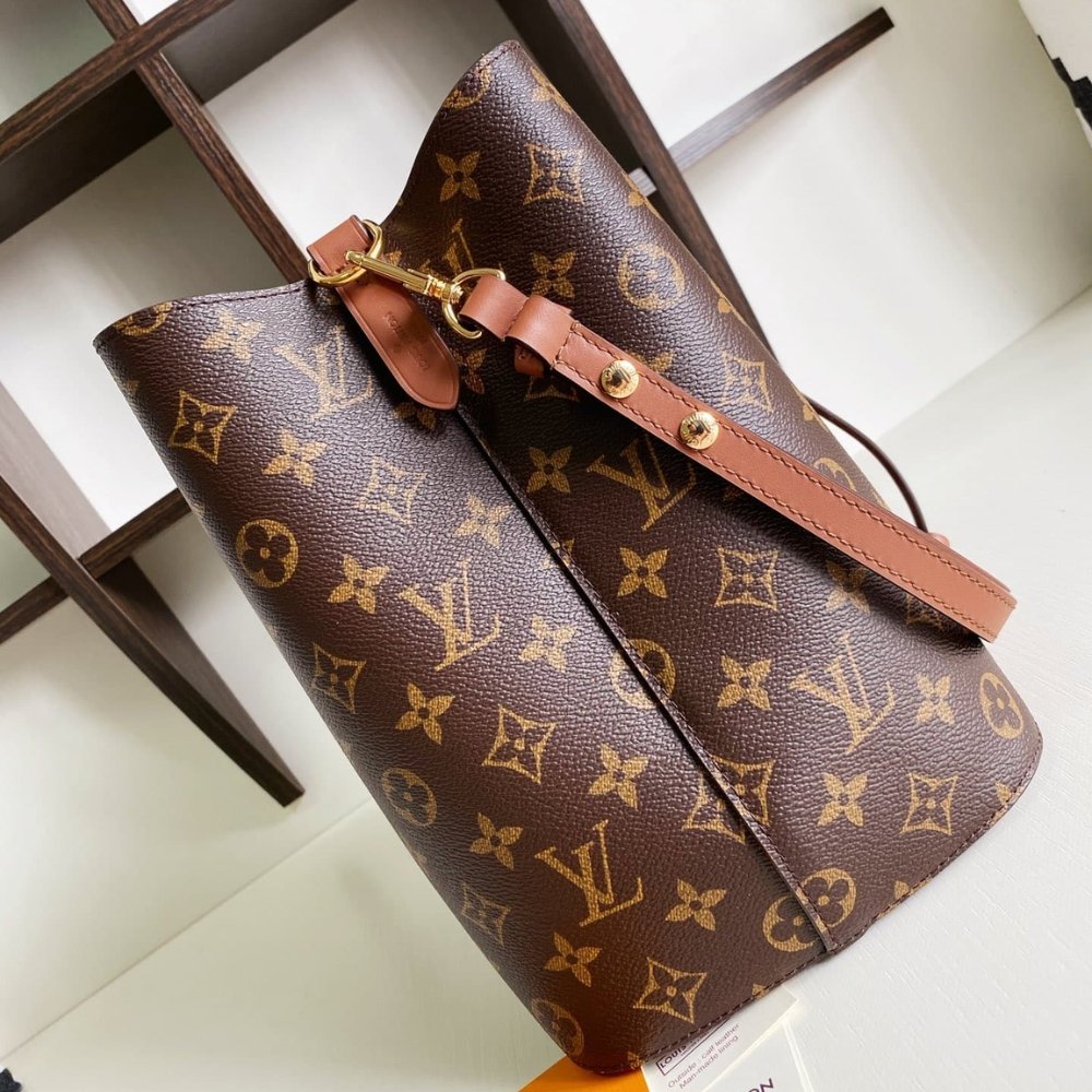 L0vis Vvtt0n Néonoé Mm Caramel Brown 26Cm M44887