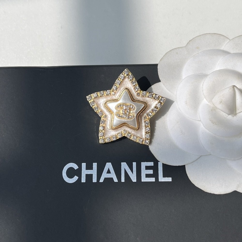 Ch**el Cc Star Brooch Gold