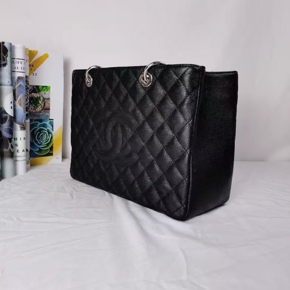 Ch**el Grand Shopping Tote Bag Black Caviar Silver Tone Chain 34Cm
