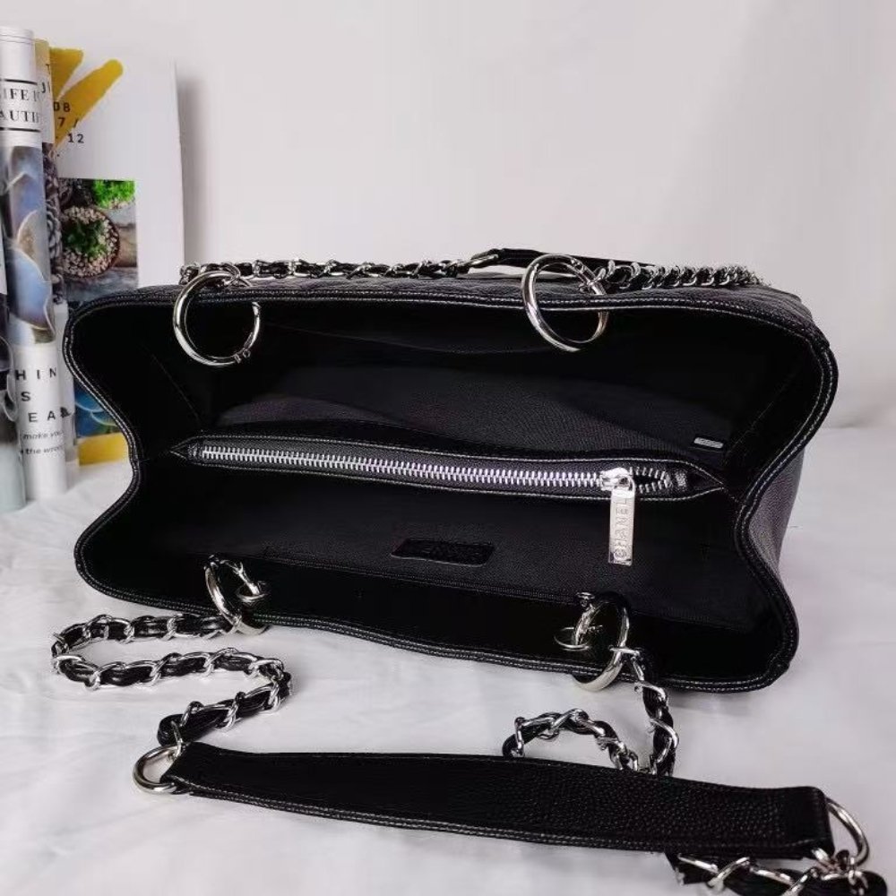 Ch**el Grand Shopping Tote Bag Black Caviar Silver Tone Chain 34Cm