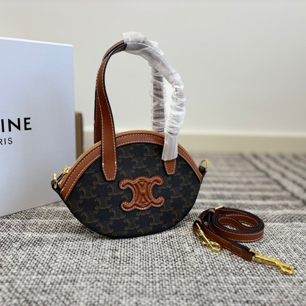 Ce1i*e Oal Bag In Triomphe Canvas Tan 24Cm 122262Bzj 04Lu