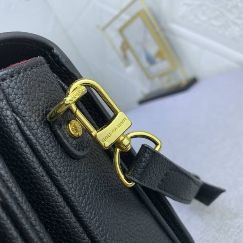 L0vis Vvtt0n Pochette Métis Bag Black 25Cm M45773