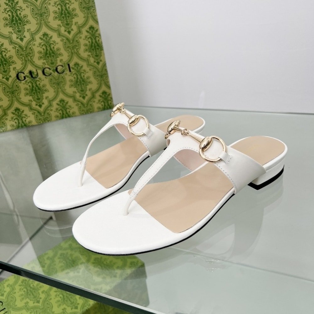 Gvc*1 Women’s Thong Sandal With Horsebit Ivory 816590 C9D00 9540
